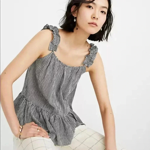 Madewell Tops - Madewell ruffled straps cami top in gingham Size 6